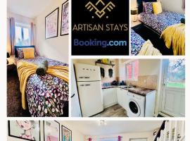 Brand New! The Cosy Cove by Artisan Stays I Free Parking I Sleeps 5, hótel í Chelmsford