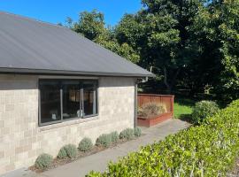 Baybell Lodge, Hütte in Tauranga