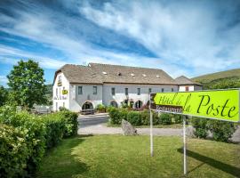 Hôtel Restaurant de la Poste et La Grange Détente, espace bien-être，Châteauneuf-de-Randon的飯店