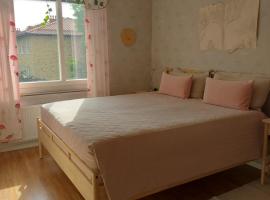 feel like your own home, Privatzimmer in Linköping