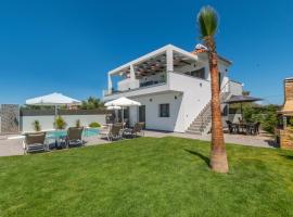 Villa Agaliou by "elite", hotel in Ambelókipoi
