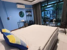 Noc House