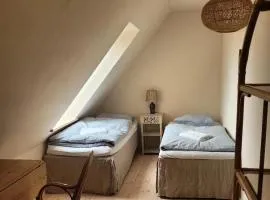 Atma Guesthouse - cozy and simple farmhouse bed & breakfast