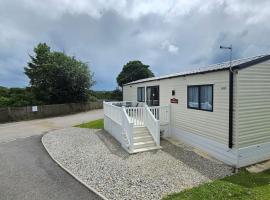2 bed 2 ensuite Holiday Home, ξενοδοχείο σε St Austell