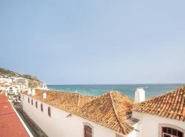 GuestReady - Beachfront dream in Sesimbra
