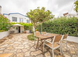 GuestReady - A wonderful haven with garden, vacation rental in Colares