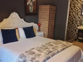 Aloha Menlyn Lodge Ensuite Rooms with shower all with own entrance and unlimited free WiFi