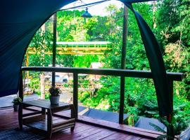 Wulandari Camping Ground, glamping en Palayangan