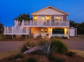 Lil'TipSea on Topsail - Close to the sound and beach!, hotel a Topsail Beach