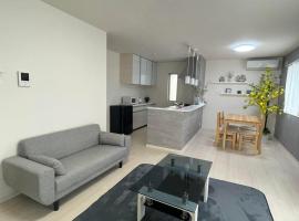 Clover House 大人数向け一軒家, hotel v destinaci Matsubara
