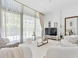 Silkhaus Luxury 1BDR Near NYU Abu Dhabi