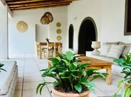 Casa Flora, cálida casa en el corazón de Chacras de Coria