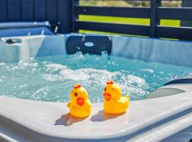 Merikruunun tähdistöhuvila Mimosa 37, מלון בDragsfjärd