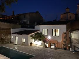Costa Maresme, Barcelona ,Valentinos House & Pool, готель у місті Vilassar de Dalt