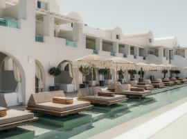 Apeiron Blue Santorini - Sustainable Adults Only 14 Plus, place to stay in Fira