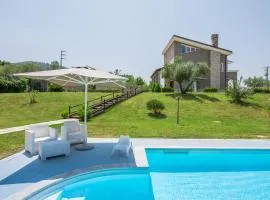Villa Serandra Luxury