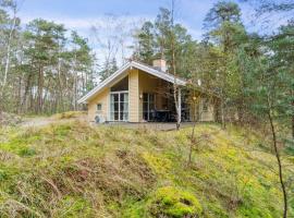 Holiday Home Ava - all inclusive - 850m from the sea by Interhome, hytte i Neksø