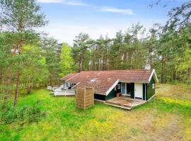 Holiday Home Tilje - all inclusive - 500m from the sea by Interhome, cottage a Neksø
