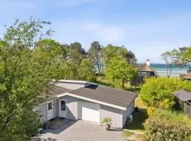 Holiday Home Myriam - 50m from the sea by Interhome