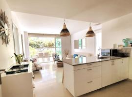 Beachfront Condo - Apto de playa - Morros III、カルタヘナ・デ・インディアスのホテル