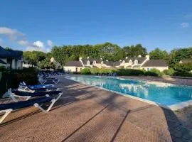 Cottage paisible au coeur du golf saint Laurent , linge de maison et ménage inclus