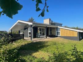 Holiday Home Hansen - all inclusive - 600m from the sea by Interhome, casa de campo em Hirtshals