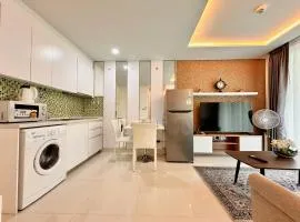 ICONIC 1 Bedroom in Amazon Residence