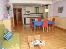 Apartamentos Gebala, hotel with pools in Estella