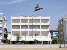 Hotel Continental, hotell i Caorle