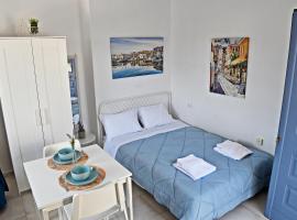 Cycladic House for 3 persons at Lefkes Paros, hotel em Lefkes