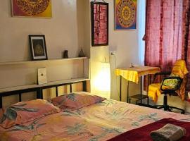 Laxmi Happy Home, habitación en casa particular en Pune