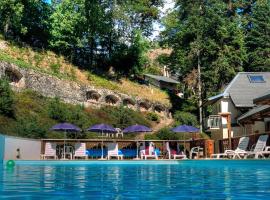 Hotel Les Chalets, hotel in Brides-les-Bains