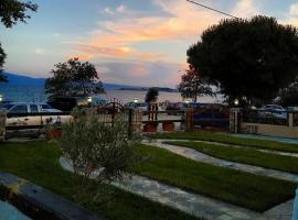 Studios Liotrivi Ouranoupolis, hotel em Ouranoupoli