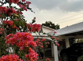 Casa Buganvilea, hytte i Flores