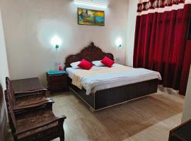 THE EMINENCE RESORT & GYM, bed and breakfast en Solan