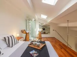 Open Space with Air Conditioning and Patio Privato