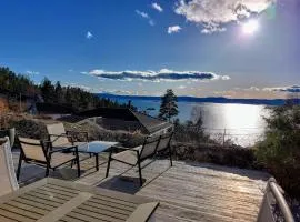 Oslo Fjord views with your own private beach hut at Flaskebekk