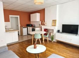 Joli appartement en centre-ville, cheap hotel in Chalon-sur-Saône