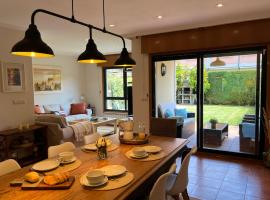 Exclusiva casa en playa América, cerca de Baiona, ξενοδοχείο σε Nigran