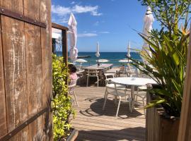 Cannes Terrace Beach Front & Sea view, hotel v Cannes