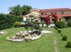 Penzion 77 - Garni, hotel di Pezinok