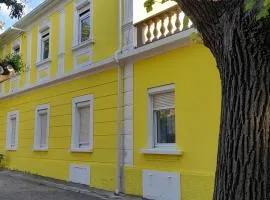 Apartments with parking space Senj - 21500