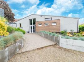 Elegant Place in Goesnes: Goesnes şehrinde bir kul&uuml;be