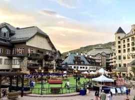 Platinum-Rated 2 Bedroom Ski In, Ski Out Condo In Bc Village