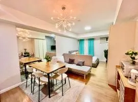 Pool, City View, Washer, Netflix, Walk to Abreeza Mall - Davao Stay Suites T1-2321