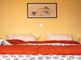Les Terrasses Himalayan Resort, družinam prijazen hotel v mestu Charikot