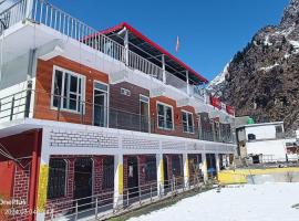 Hotel Mansarovar, hotel v destinaci Pāndukeshwar