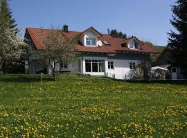 Dahoam Comfortable holiday residence, holiday home in Ebratshofen