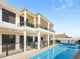 Beachfront Escape Private Pool and Beach Access