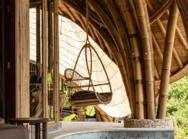 Villa Cecilia Luxury with Sea view Pool - ANIMA Eco Lodge, Hotel in Selong Belanak